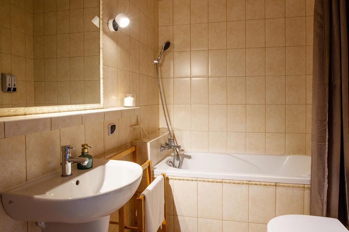 גורז'וב ווילקופולסקי Apartament Gorzow מראה חיצוני תמונה